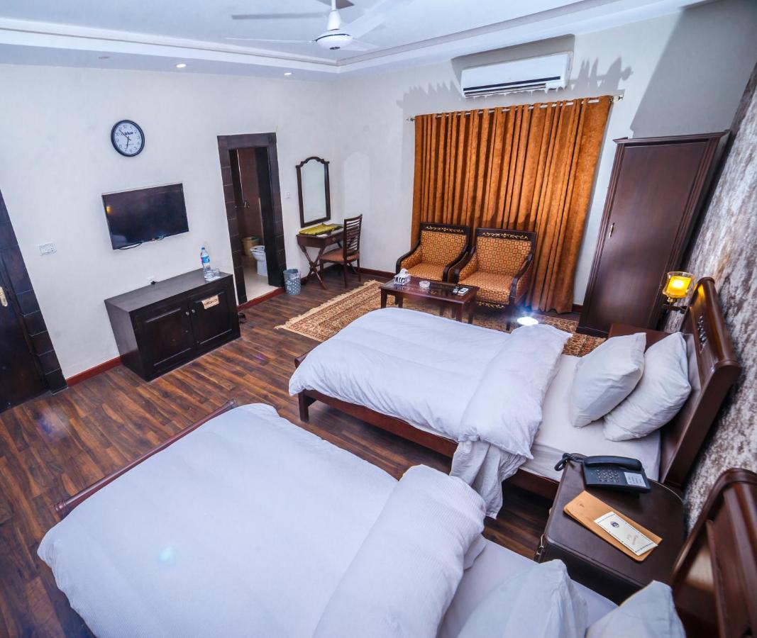 Vip House Hotell Peshawar Eksteriør bilde