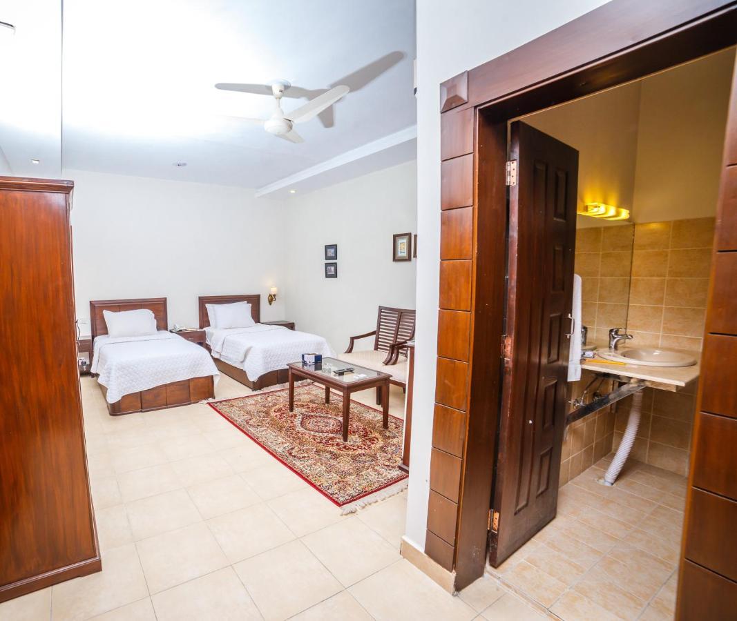 Vip House Hotell Peshawar Eksteriør bilde