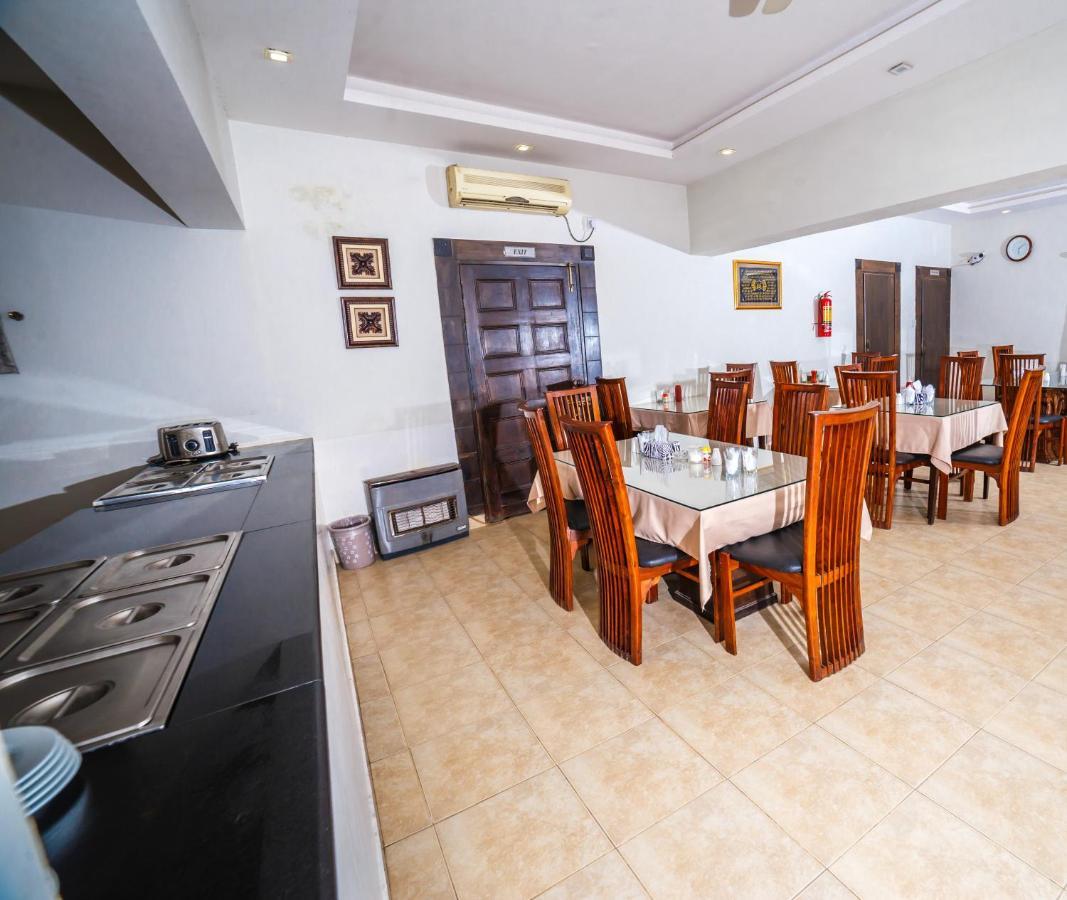 Vip House Hotell Peshawar Eksteriør bilde