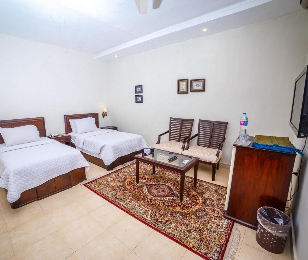 Vip House Hotell Peshawar Eksteriør bilde