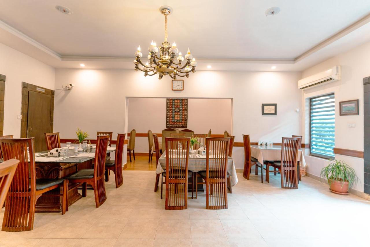 Vip House Hotell Peshawar Eksteriør bilde