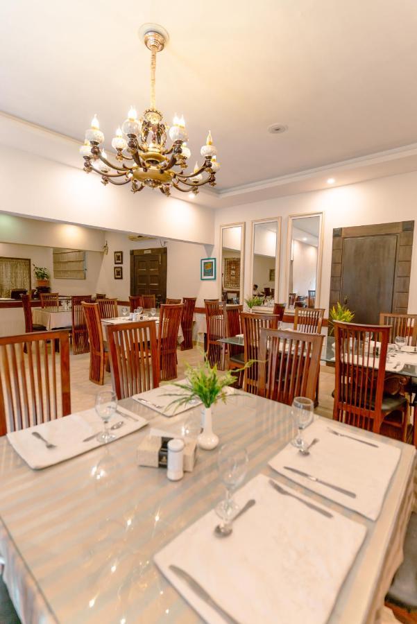 Vip House Hotell Peshawar Eksteriør bilde