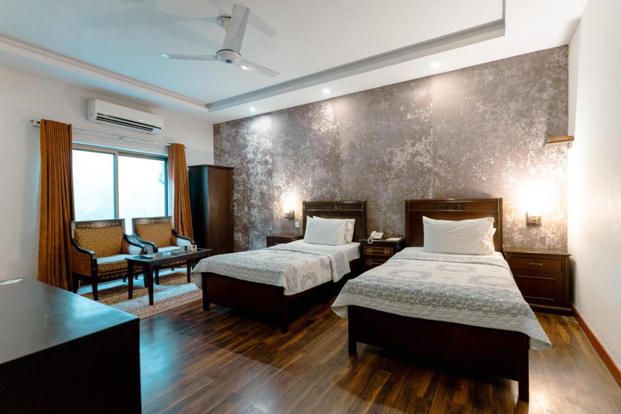 Vip House Hotell Peshawar Eksteriør bilde